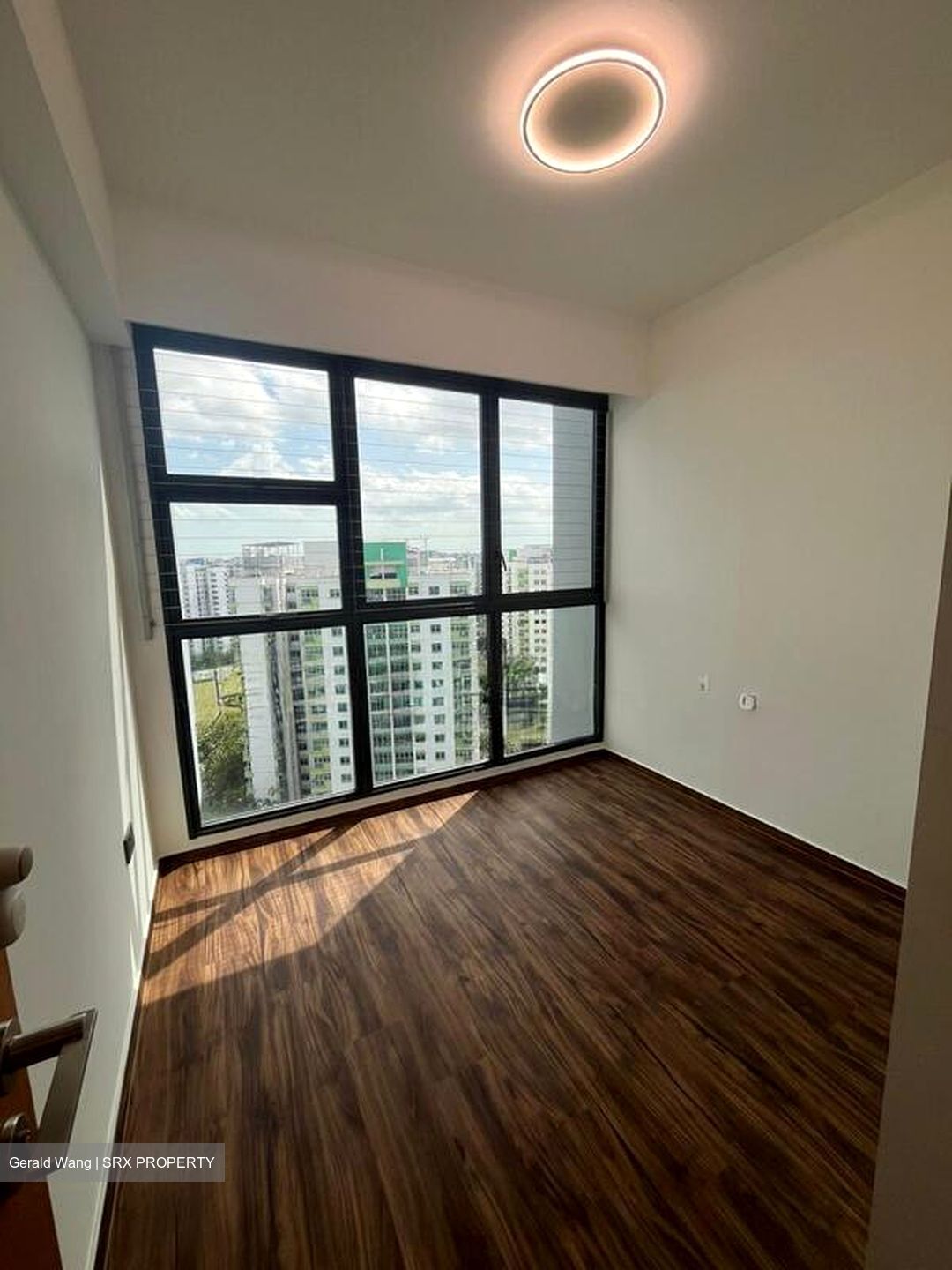 Prive (D19), Condominium #523452991